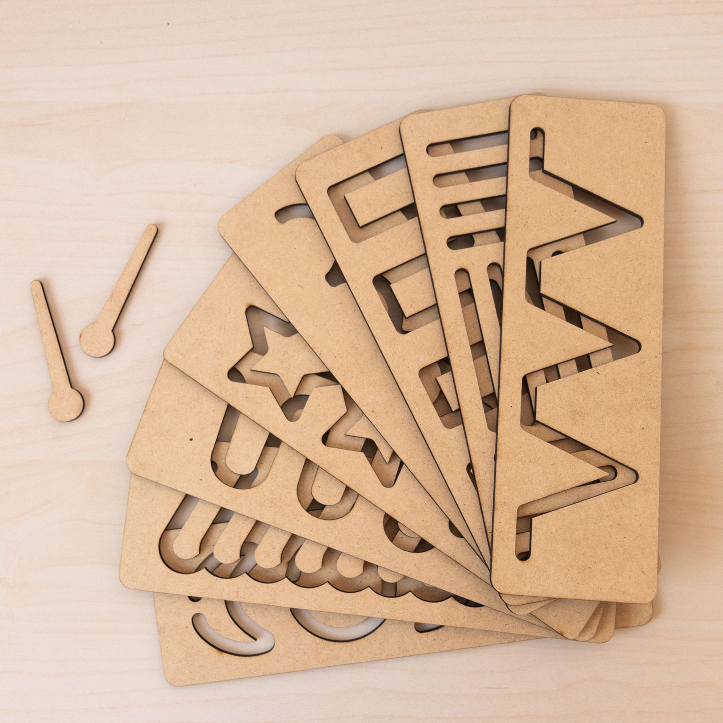 8 Wooden Stencils with 2 Pointers